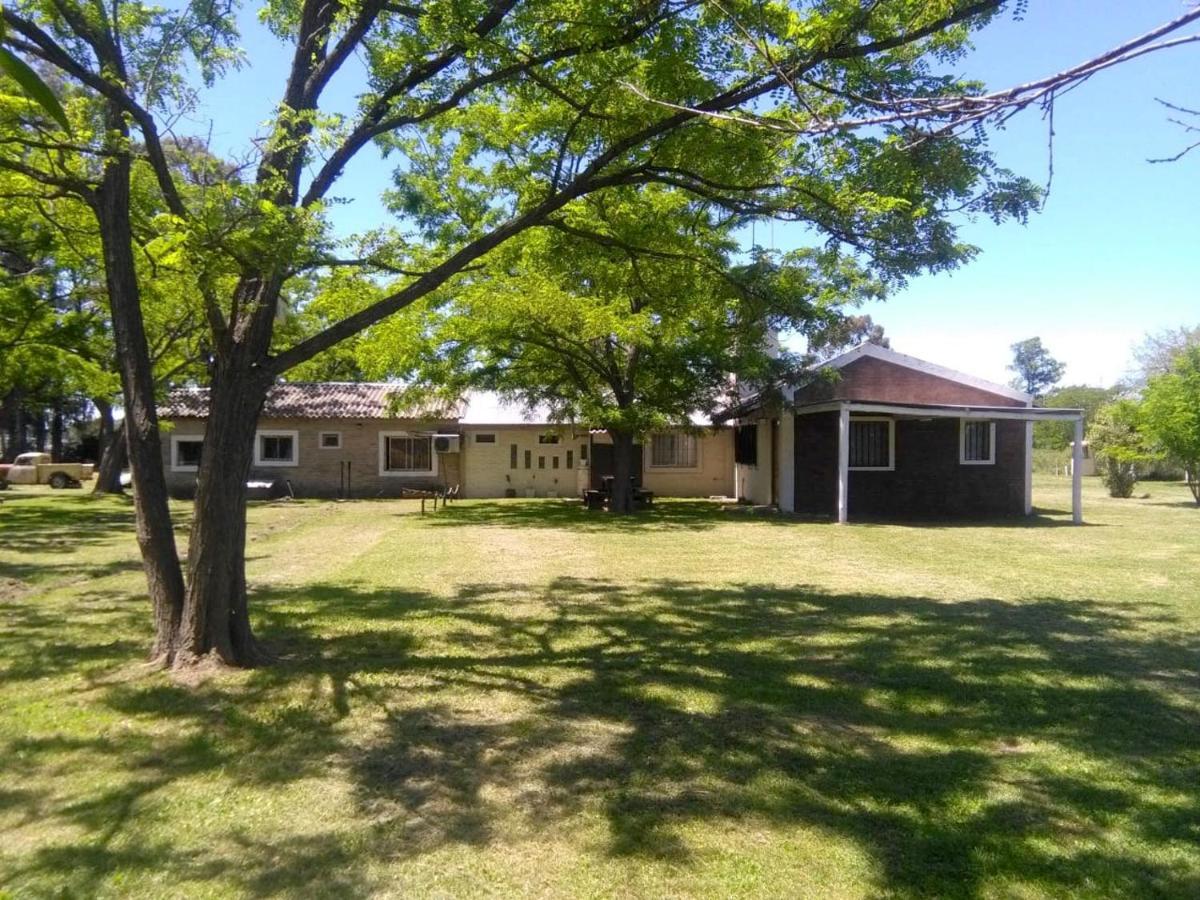 Los Arboles, Casa Completa A 5 Minutos Del Aeropuerto Ezeiza Ngoại thất bức ảnh